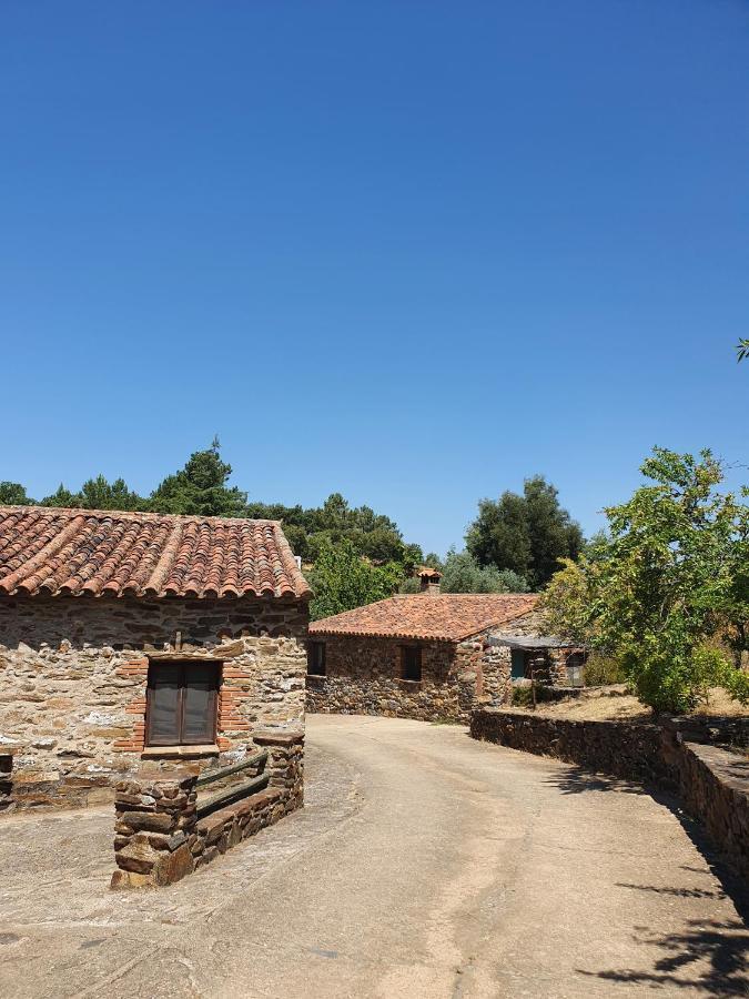 El Jiniebro Turismo Rural Valencia de Alcántara Exterior foto