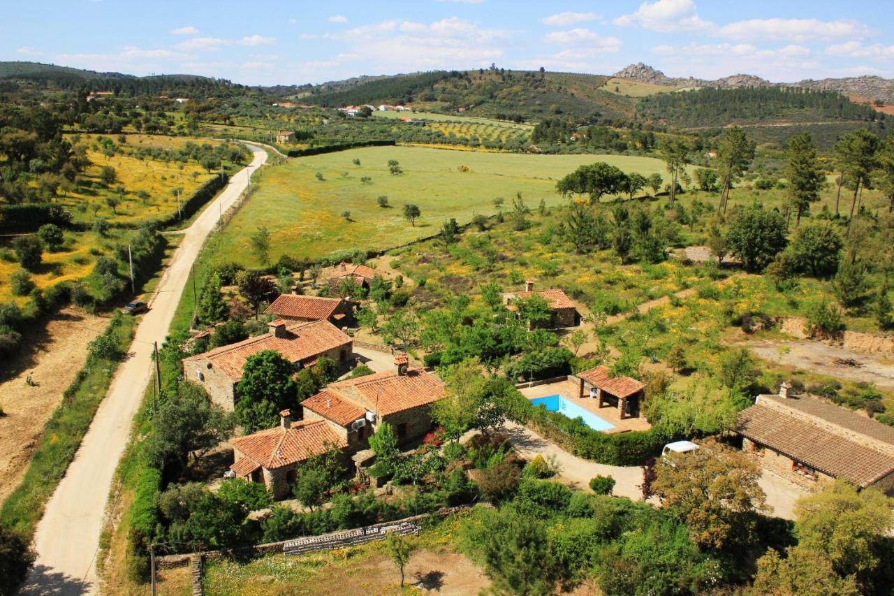 El Jiniebro Turismo Rural Valencia de Alcántara Exterior foto